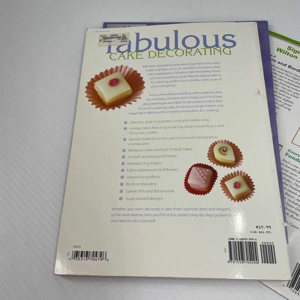 Set of 4 Cake Decorating Books - Picture 10 of 11